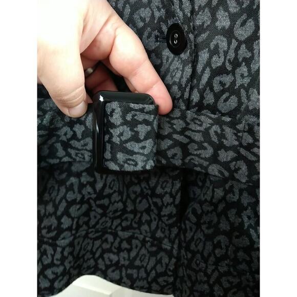 Garfield & Marks Woman M Blazer Black Grey Animal Print Two Button Belt... - Picture 5 of 11